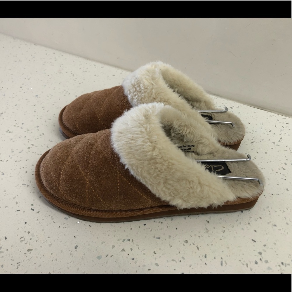 Clarks faux fur lined slippers brown womens size 6